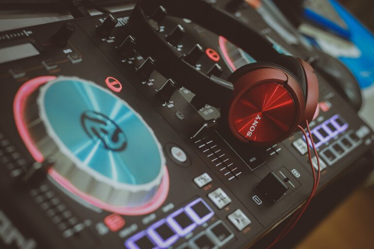 midi, music, keyboard-4277279.jpg